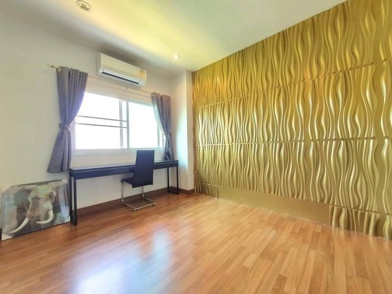 <? echo $keyword ; ?>