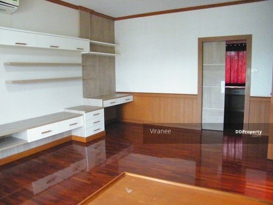 <? echo $keyword ; ?>