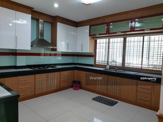 <? echo $keyword ; ?>