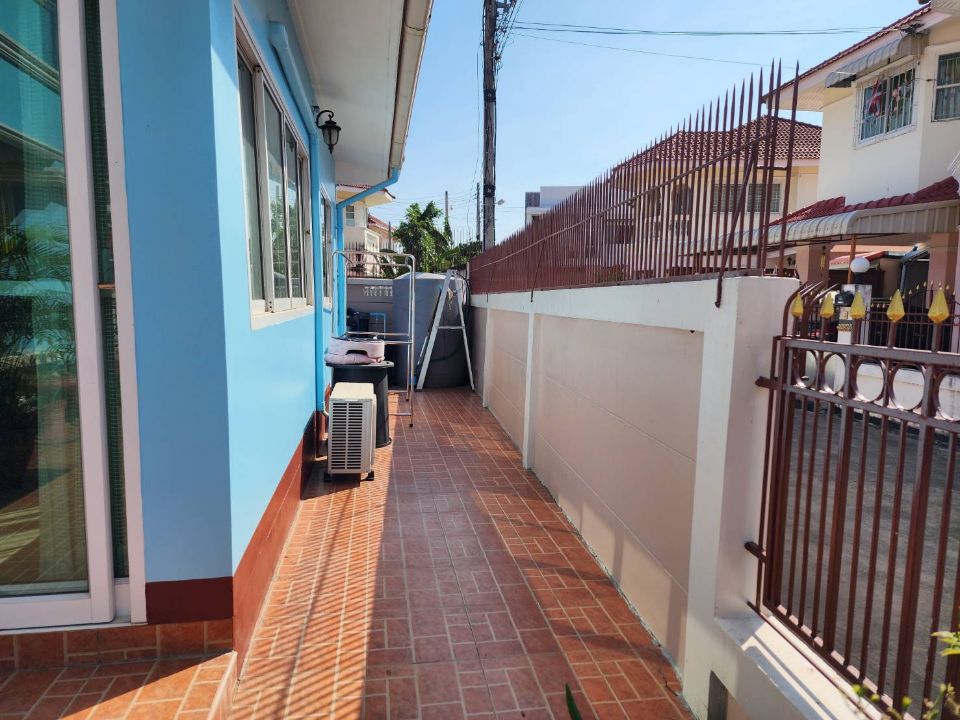 <? echo $keyword ; ?>