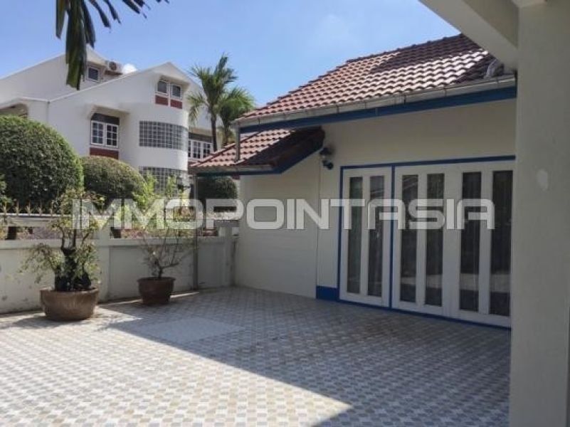 <? echo $keyword ; ?>