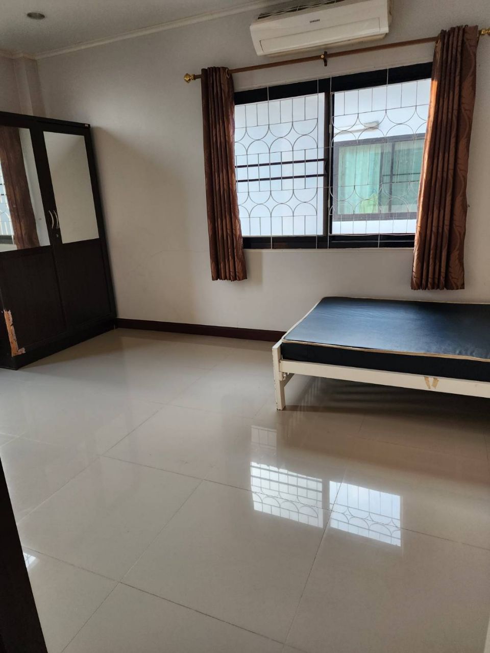 <? echo $keyword ; ?>