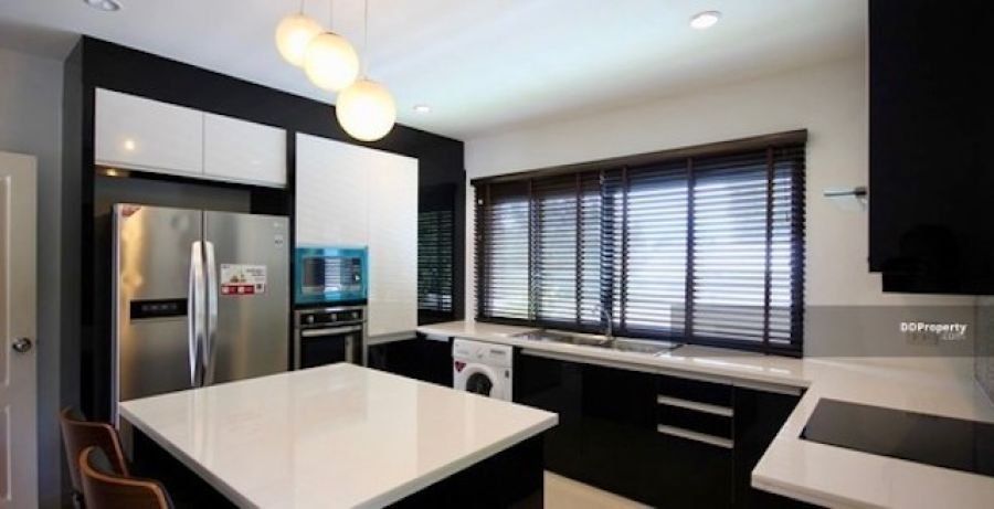 <? echo $keyword ; ?>