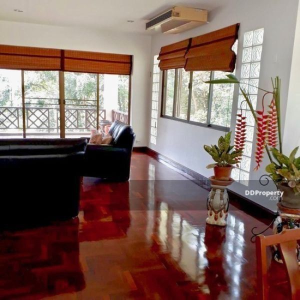 <? echo $keyword ; ?>