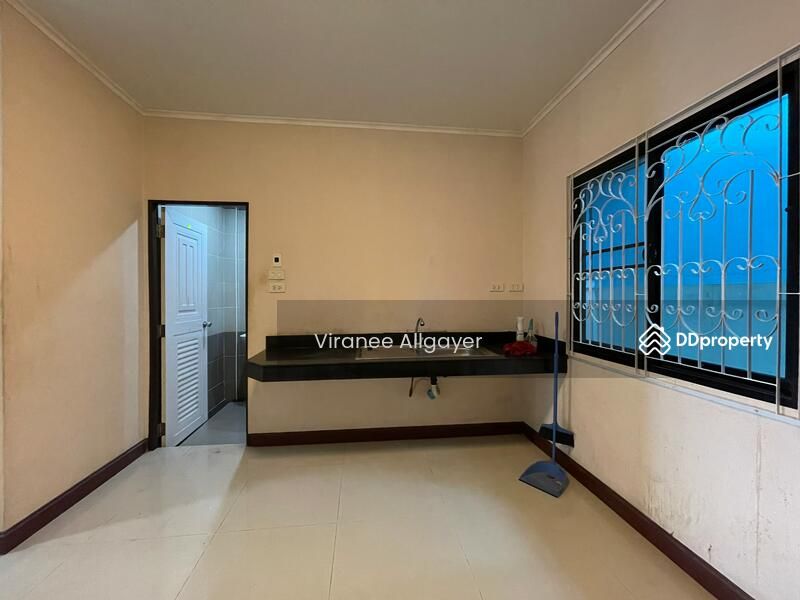 <? echo $keyword ; ?>