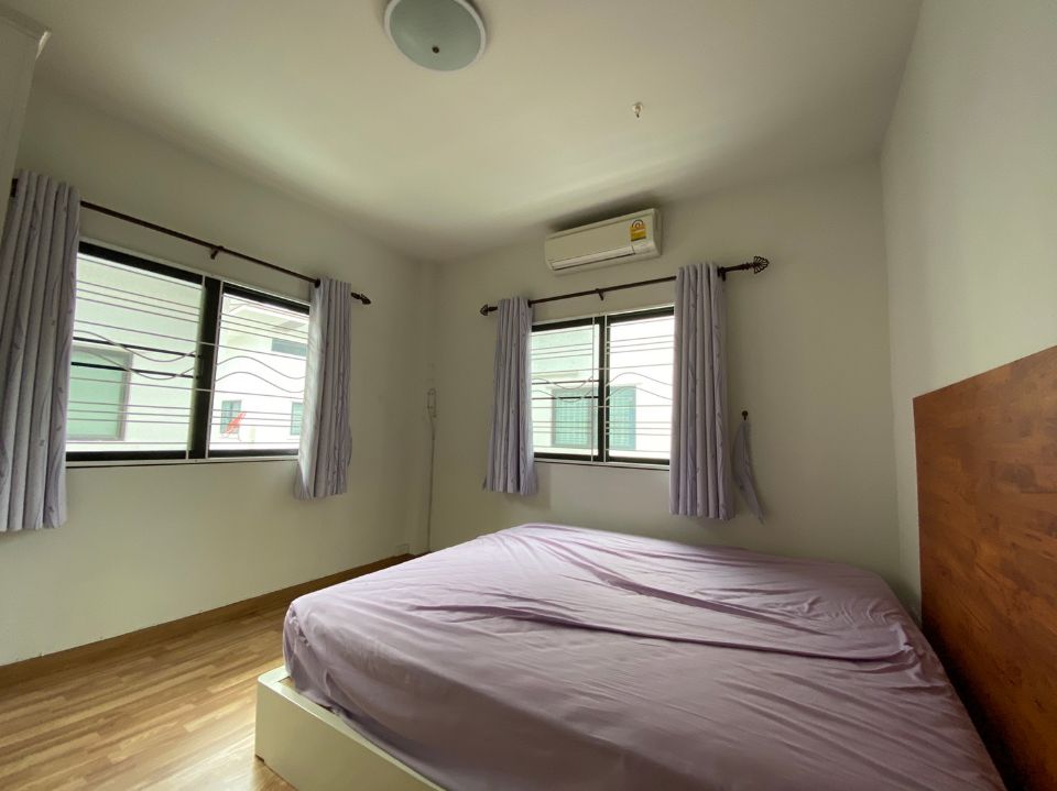 <? echo $keyword ; ?>