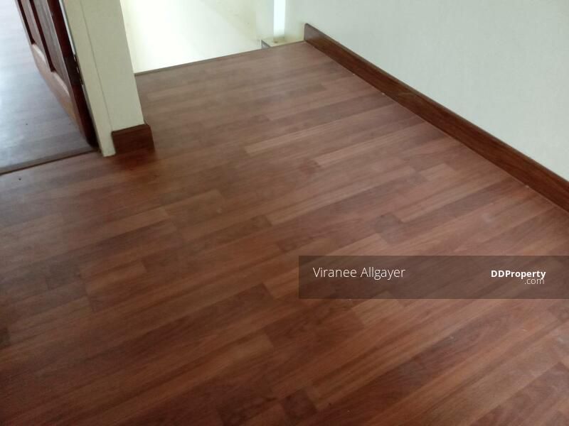 <? echo $keyword ; ?>