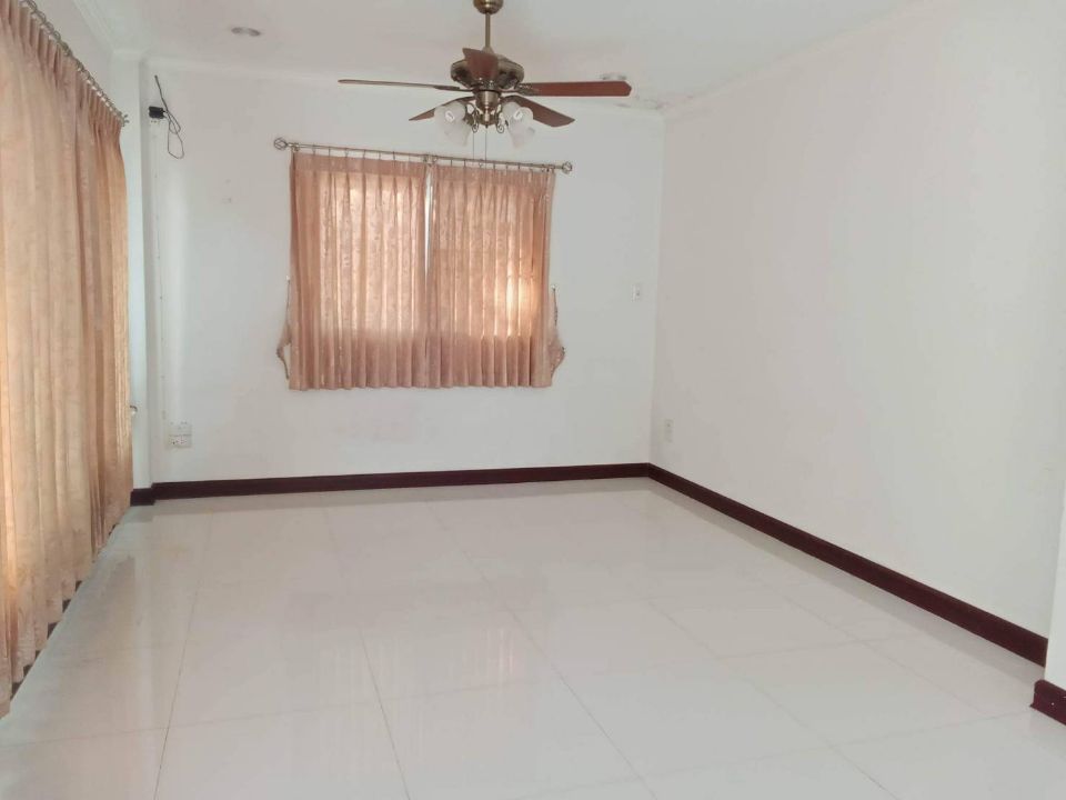 <? echo $keyword ; ?>