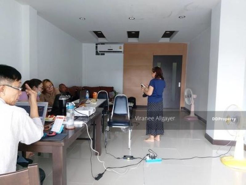 <? echo $keyword ; ?>