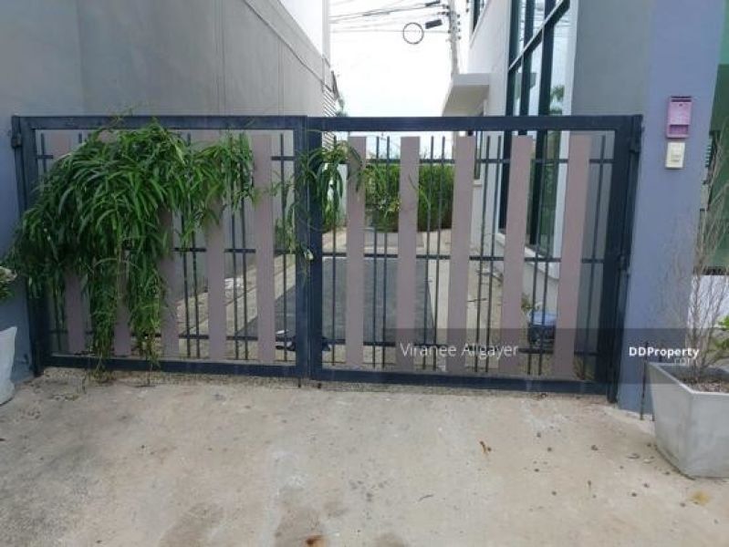 <? echo $keyword ; ?>