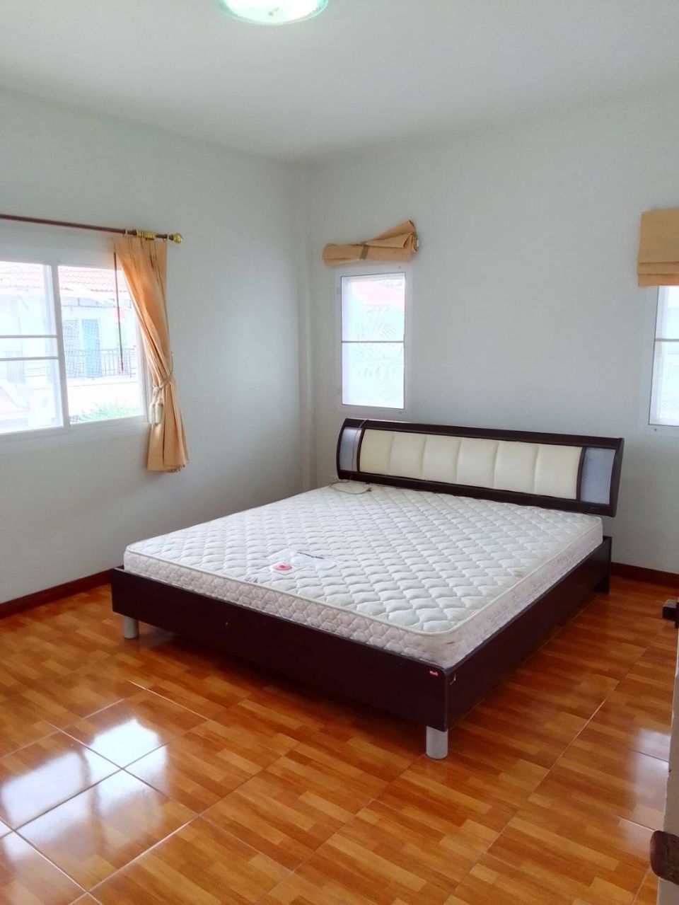 <? echo $keyword ; ?>