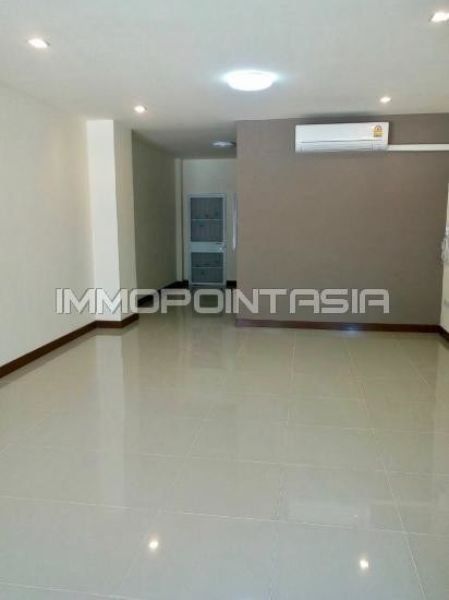 <? echo $keyword ; ?>