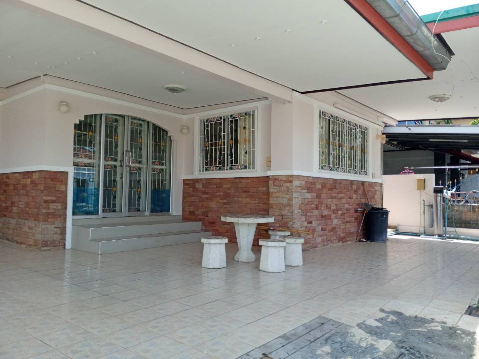 <? echo $keyword ; ?>