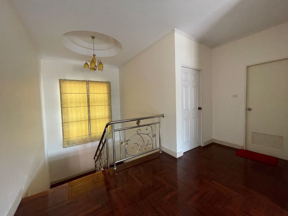 <? echo $keyword ; ?>