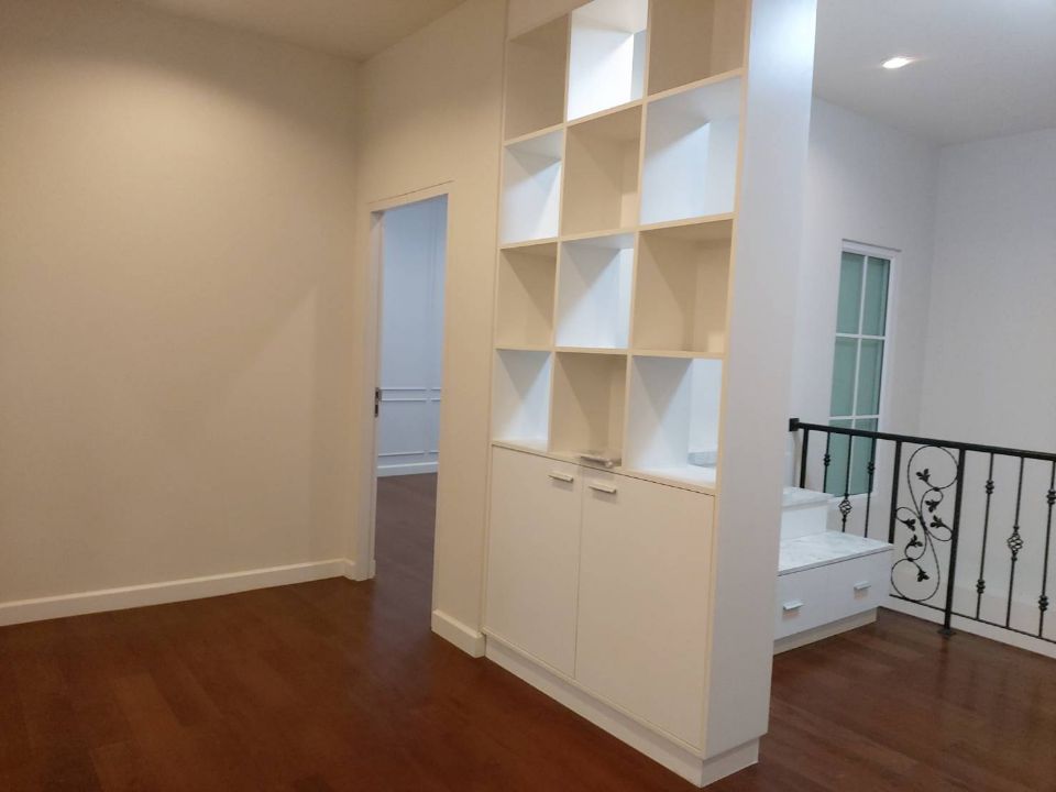 <? echo $keyword ; ?>