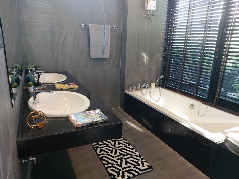 <? echo $keyword ; ?>