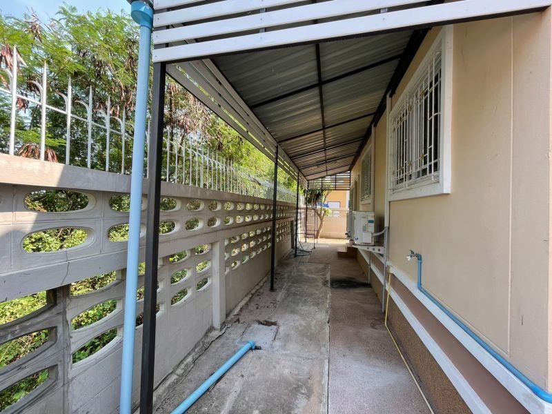 <? echo $keyword ; ?>