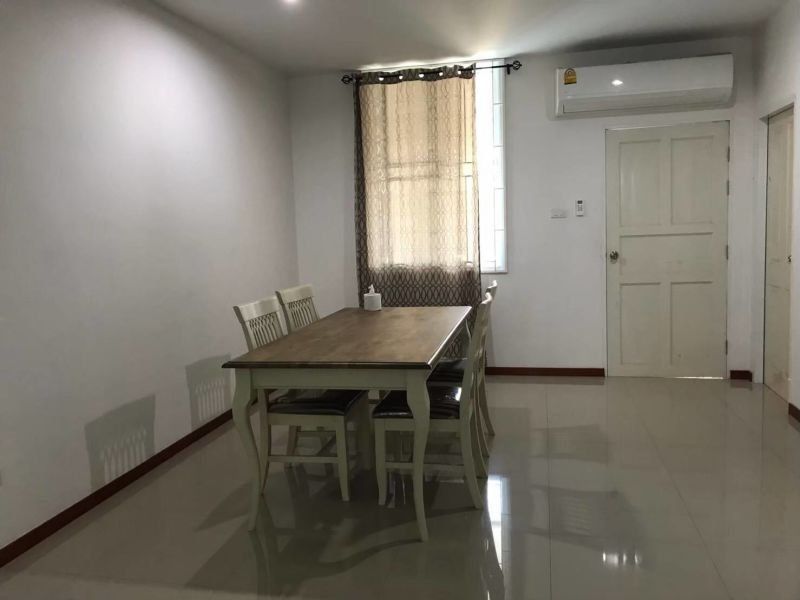 <? echo $keyword ; ?>