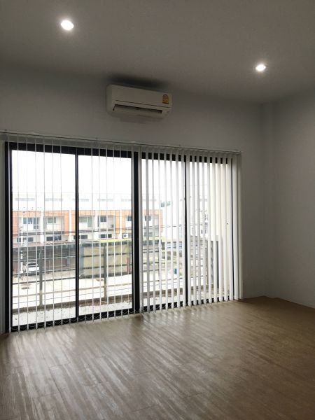 <? echo $keyword ; ?>