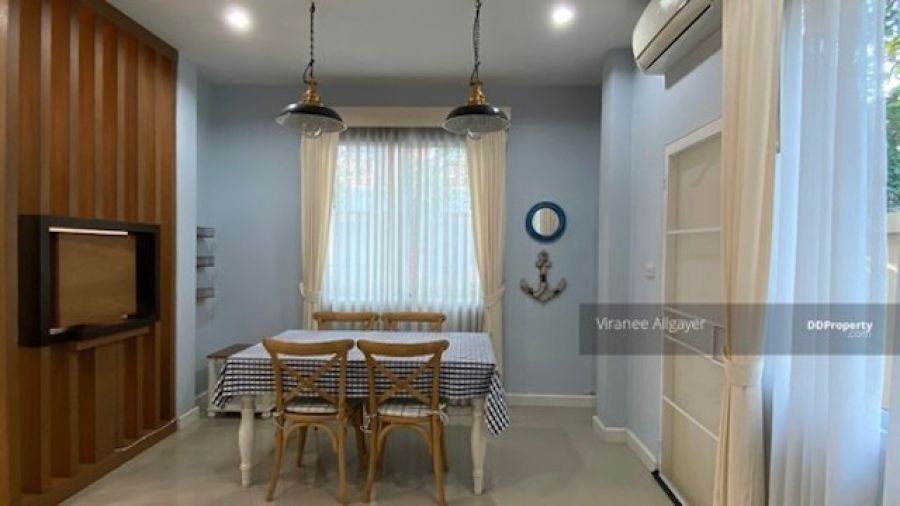 <? echo $keyword ; ?>