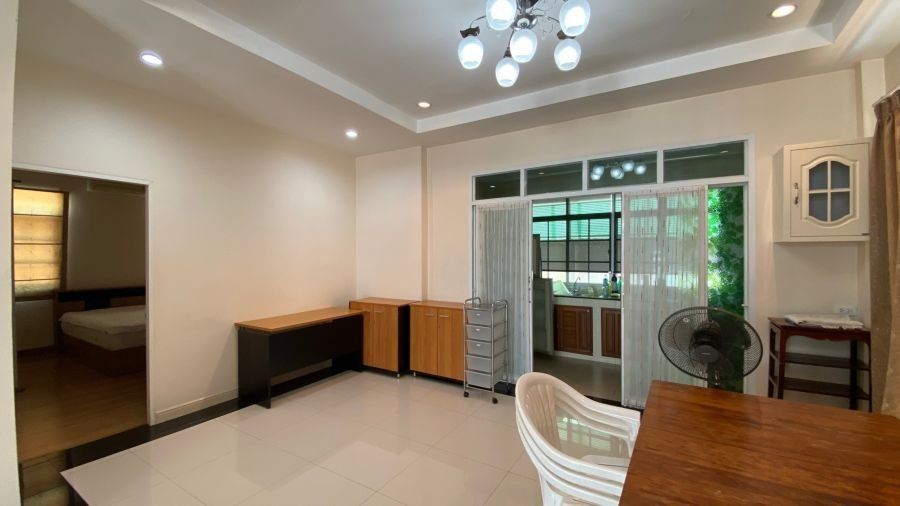 <? echo $keyword ; ?>