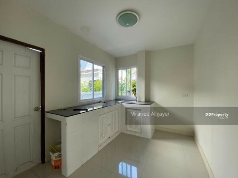 <? echo $keyword ; ?>