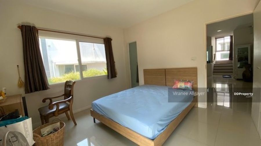 <? echo $keyword ; ?>