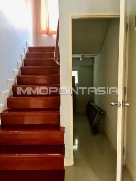 <? echo $keyword ; ?>