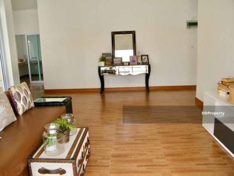 <? echo $keyword ; ?>