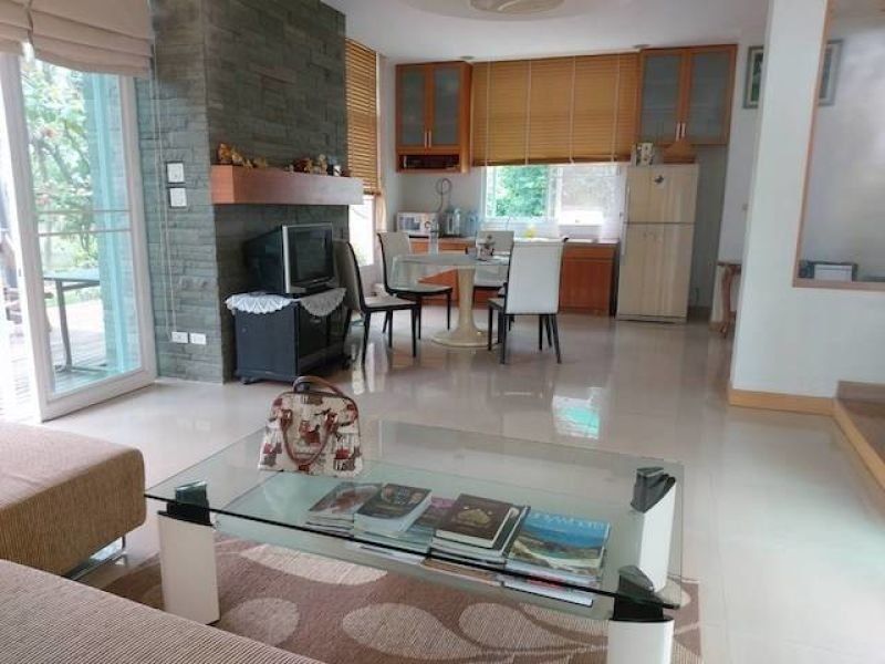 <? echo $keyword ; ?>