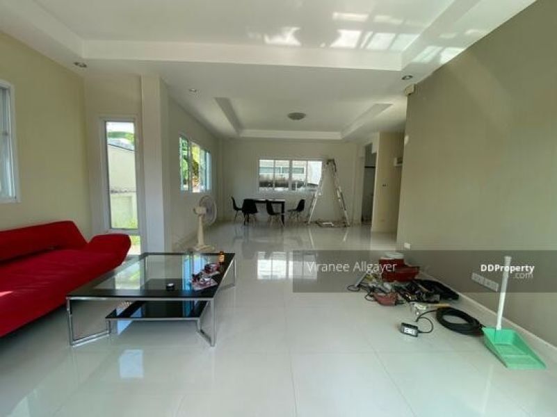 <? echo $keyword ; ?>