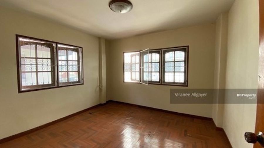 <? echo $keyword ; ?>