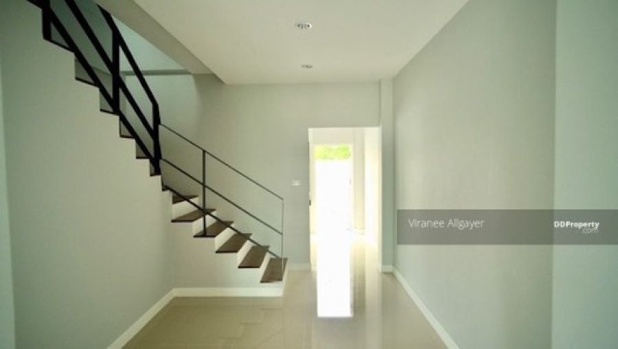 <? echo $keyword ; ?>