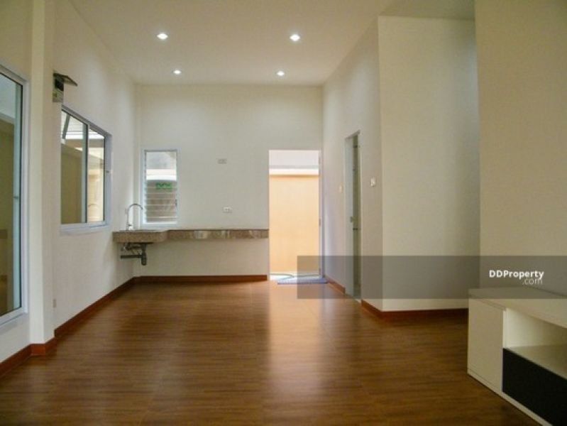 <? echo $keyword ; ?>