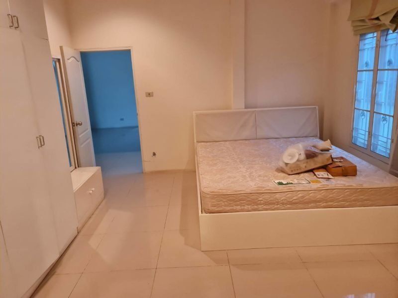 <? echo $keyword ; ?>