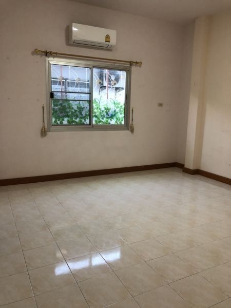 <? echo $keyword ; ?>