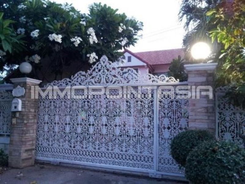 <? echo $keyword ; ?>