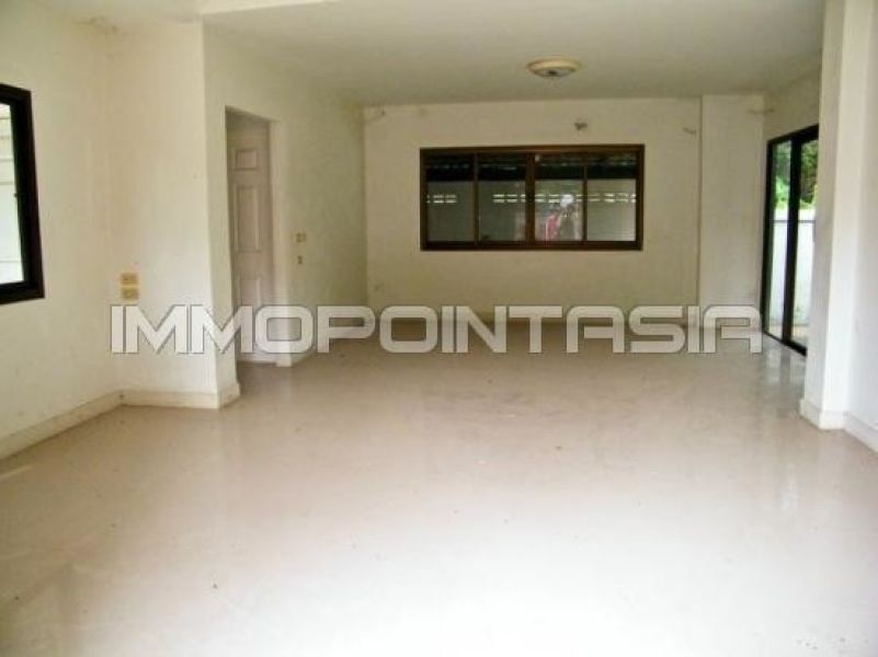 <? echo $keyword ; ?>