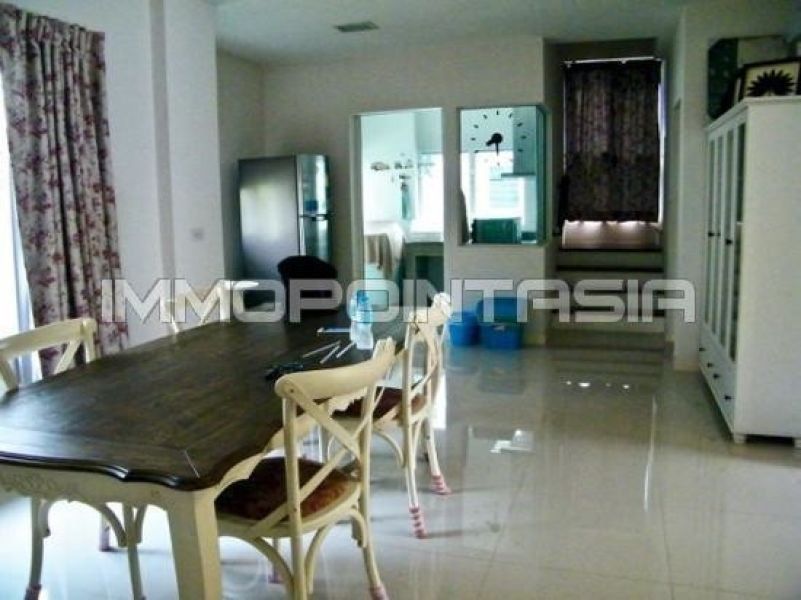 <? echo $keyword ; ?>