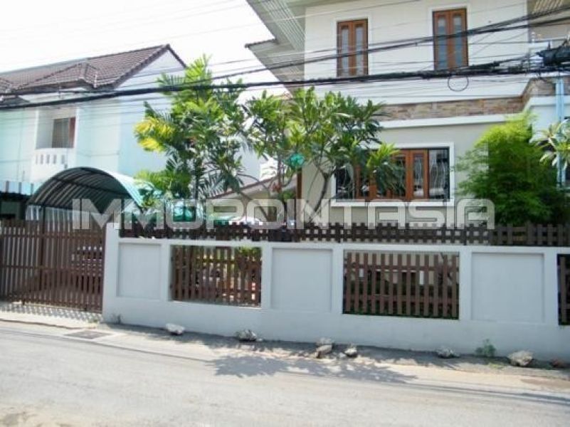 <? echo $keyword ; ?>