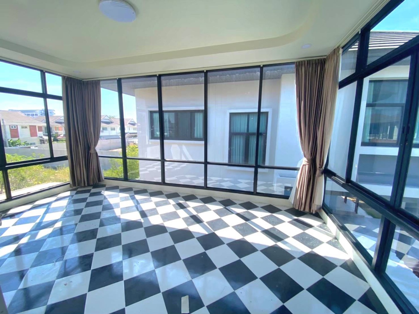 <? echo $keyword ; ?>