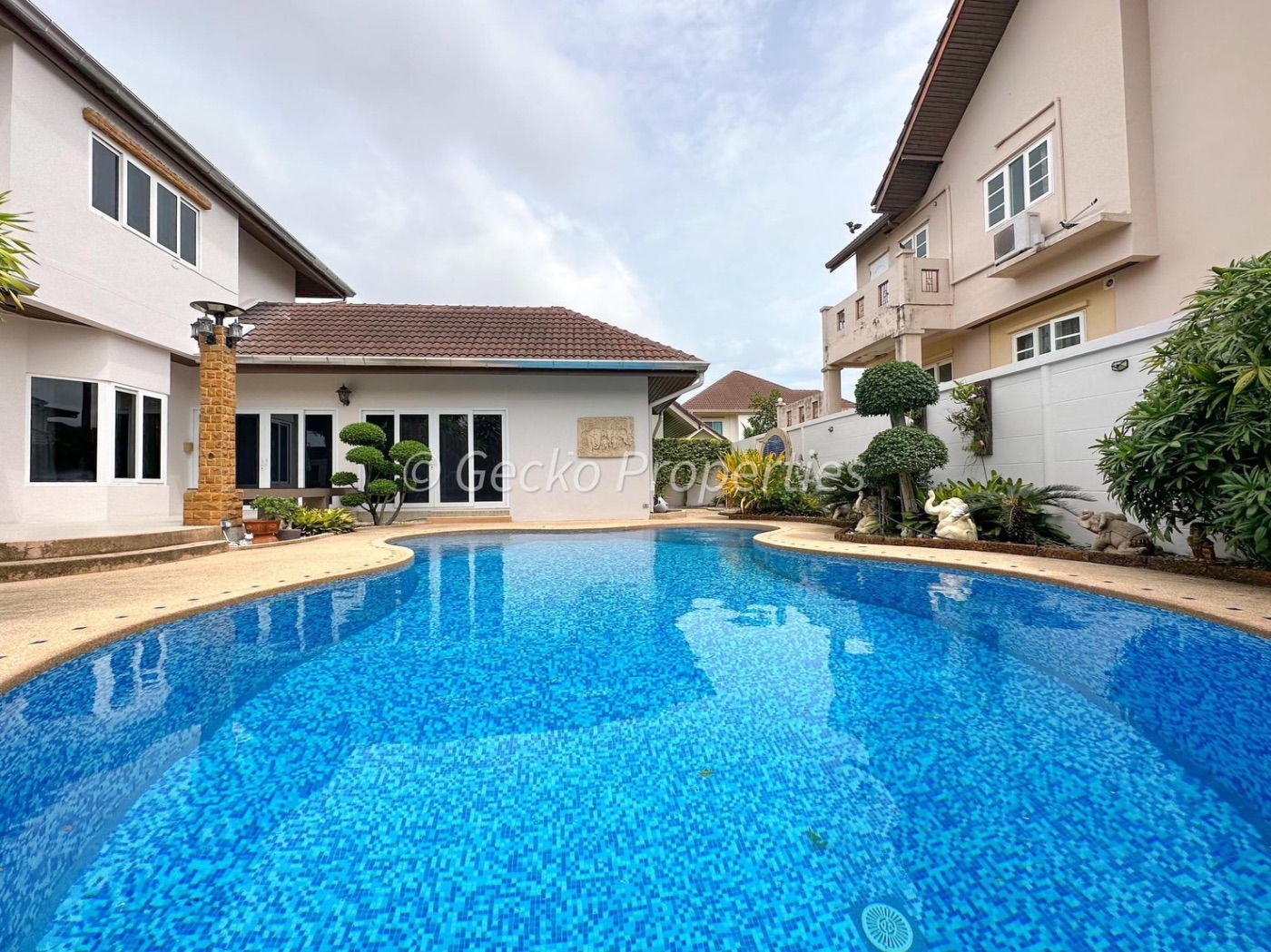 <? echo $keyword ; ?>